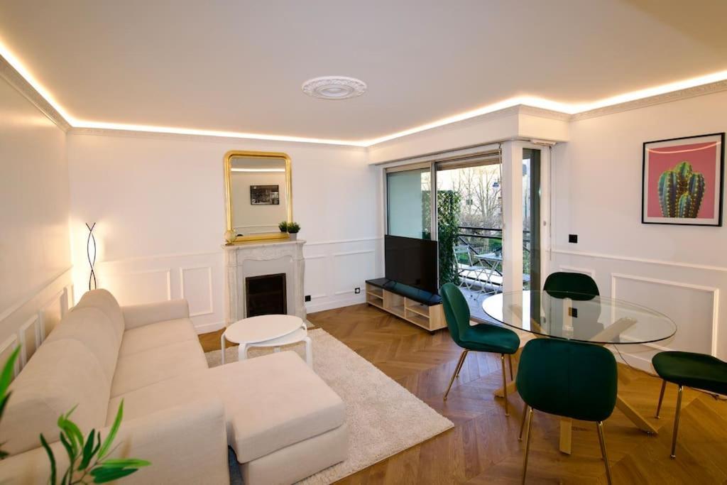 Parisian Style Apartment Maisons-Alfort Exterior photo